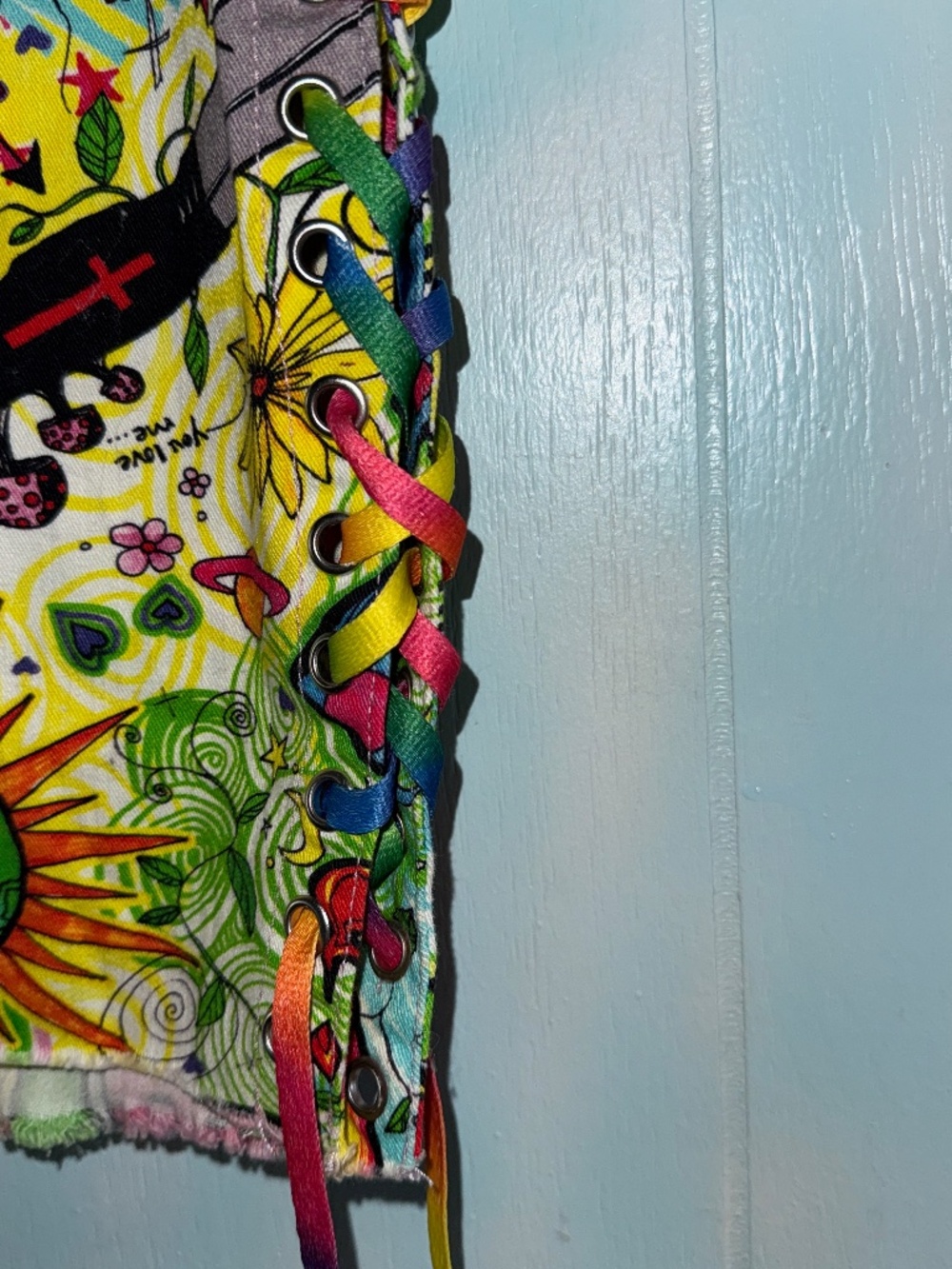 Current Mood Graphic Print Bright Colors Mini Skirt Laceup Side Seams Size Small - Picture 4 of 9